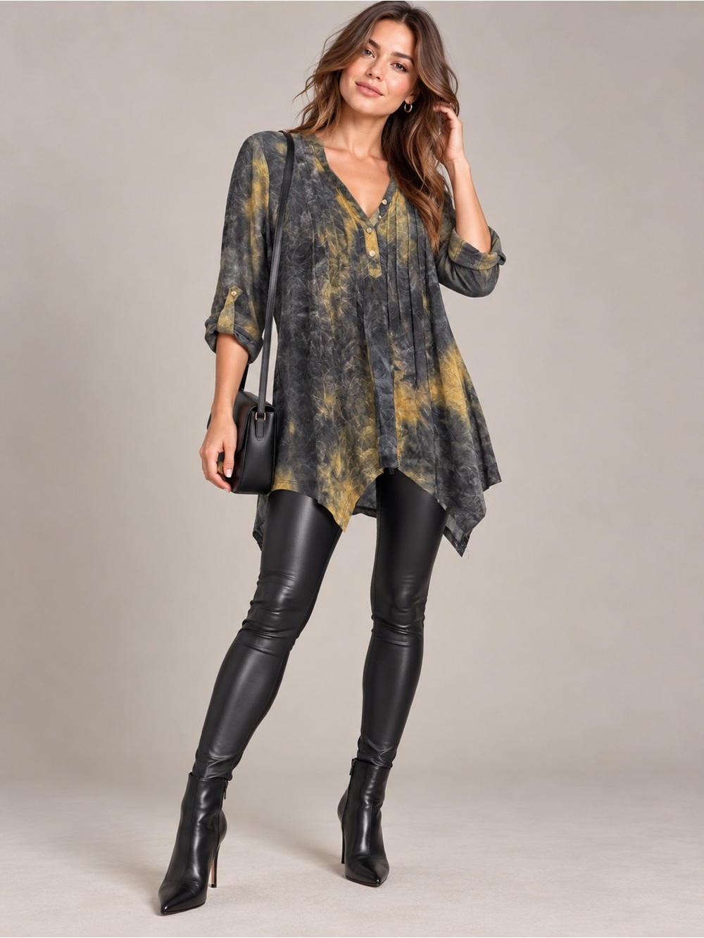 New Directions Size S Gray Mustard Abstract Print Handkerchief Hem Tunic Top